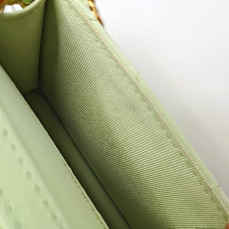 CHANEL 19 綠色羊皮菱格紋絎縫斜背包單肩包 金色銀色釕色五金 31開 配件齊全 9.8新-10