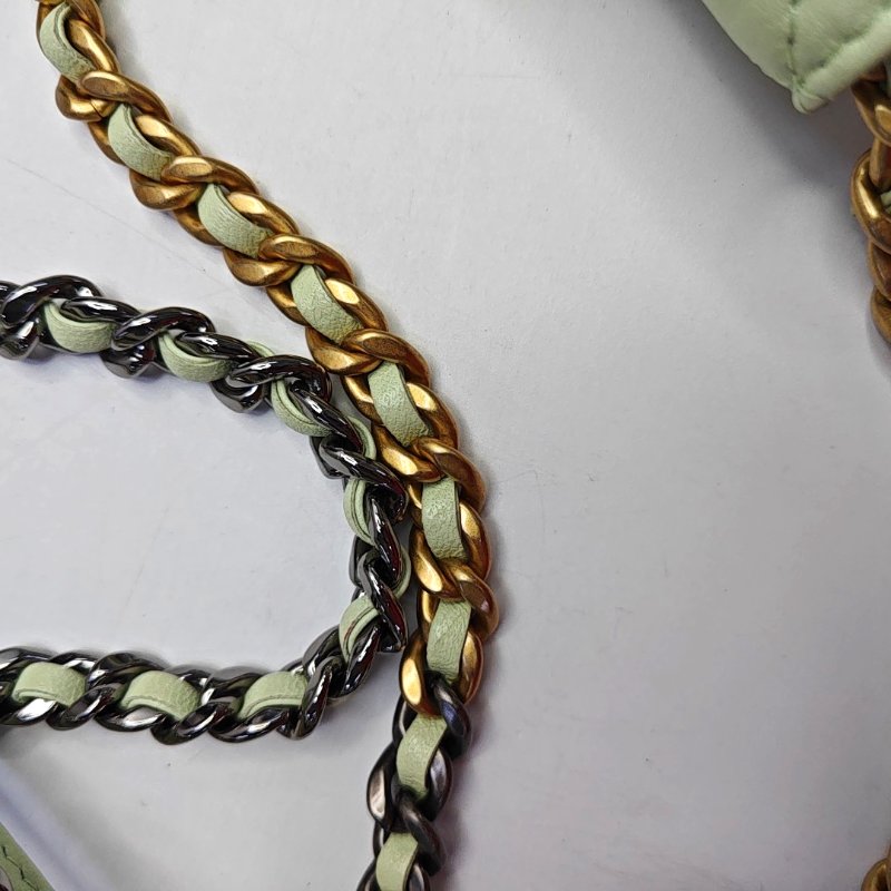 CHANEL 19 綠色羊皮菱格紋絎縫斜背包單肩包 金色銀色釕色五金 31開 配件齊全 9.8新-11