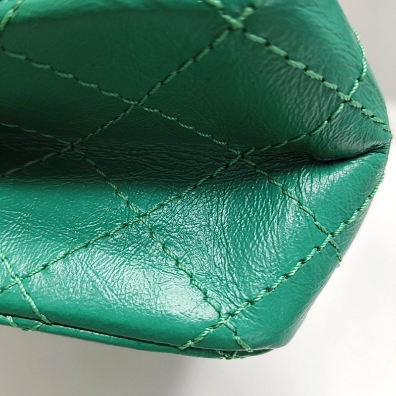 CHANEL 2.55 迷你 綠色牛皮菱格紋絎斜背包 金色五金 28開-10