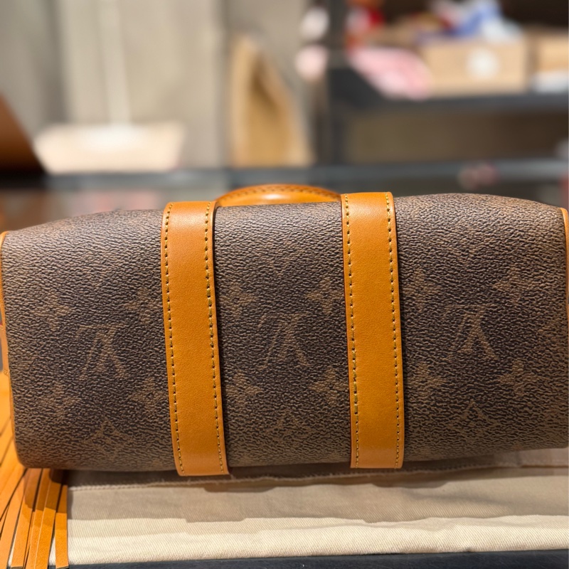 LV Keepall Bandouliere 25-11