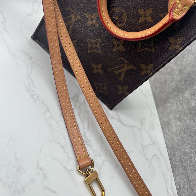💗香緹國際精品💗 LV 琴譜包 #M81295-15