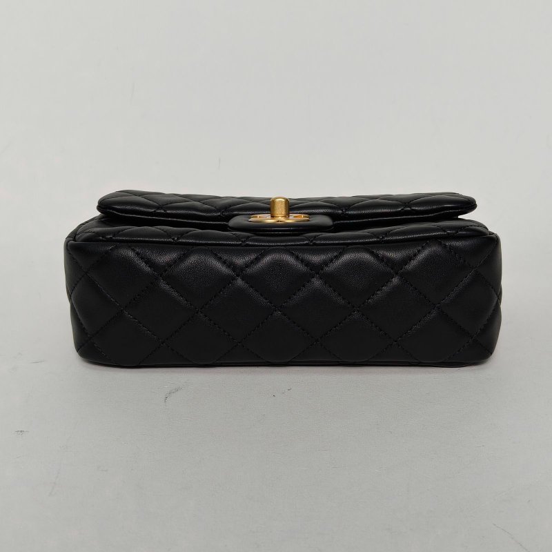 CHANEL CF口蓋包大Mini20黑色羊皮晶片開金扣金球調節扣肩帶肩背包-4