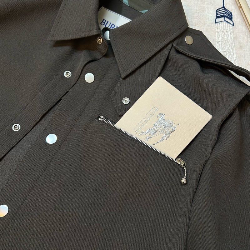 BURBERRY英國水瀨棕色羊毛襯衫UK2-6