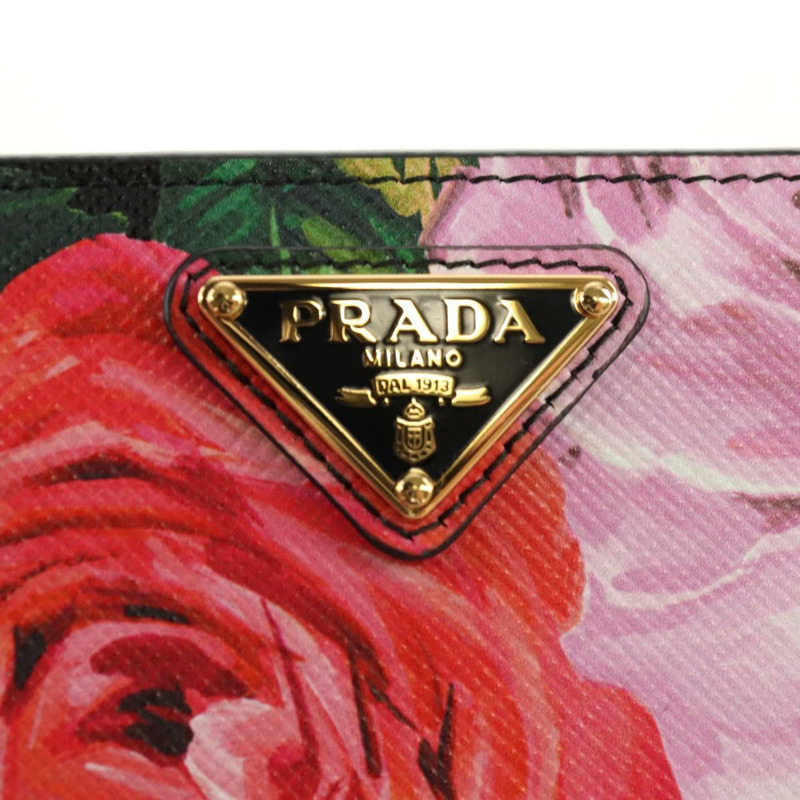 【日本直送】PRADA 粉紅真皮雙折皮夾 正品 136570V-11