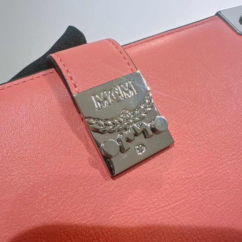TW4510 MCM 長款錢包 全皮 帶肩帶可變小包包Long Wallet On Chain Leather Pink-10