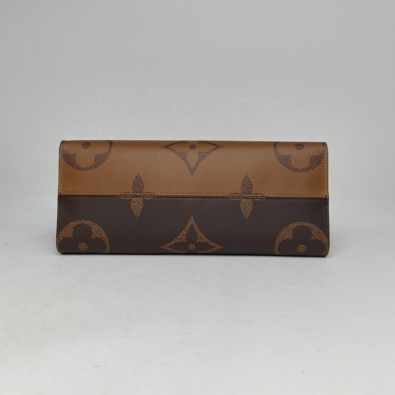 LOUIS VUITTON Onthego中號35老花PVC晶片肩背包-4