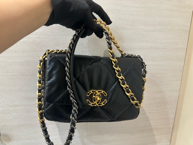 Chanel 黑山羊霧金釦19下蓋手提斜背包 AS1160-0
