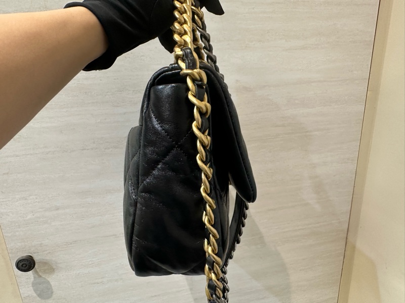 Chanel 黑山羊霧金釦19下蓋手提斜背包 AS1160-3