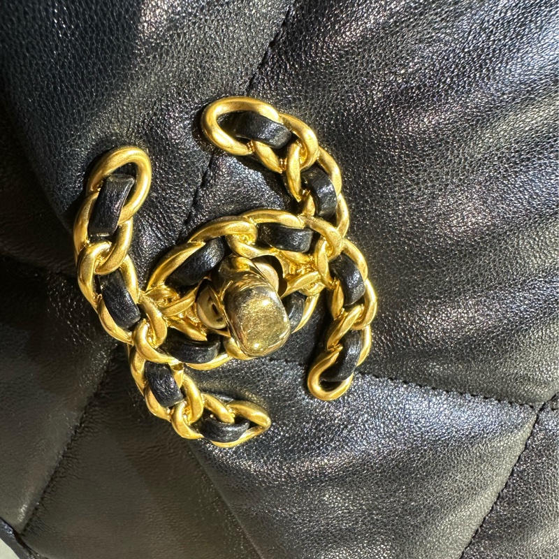 Chanel 黑山羊霧金釦19下蓋手提斜背包 AS1160-7