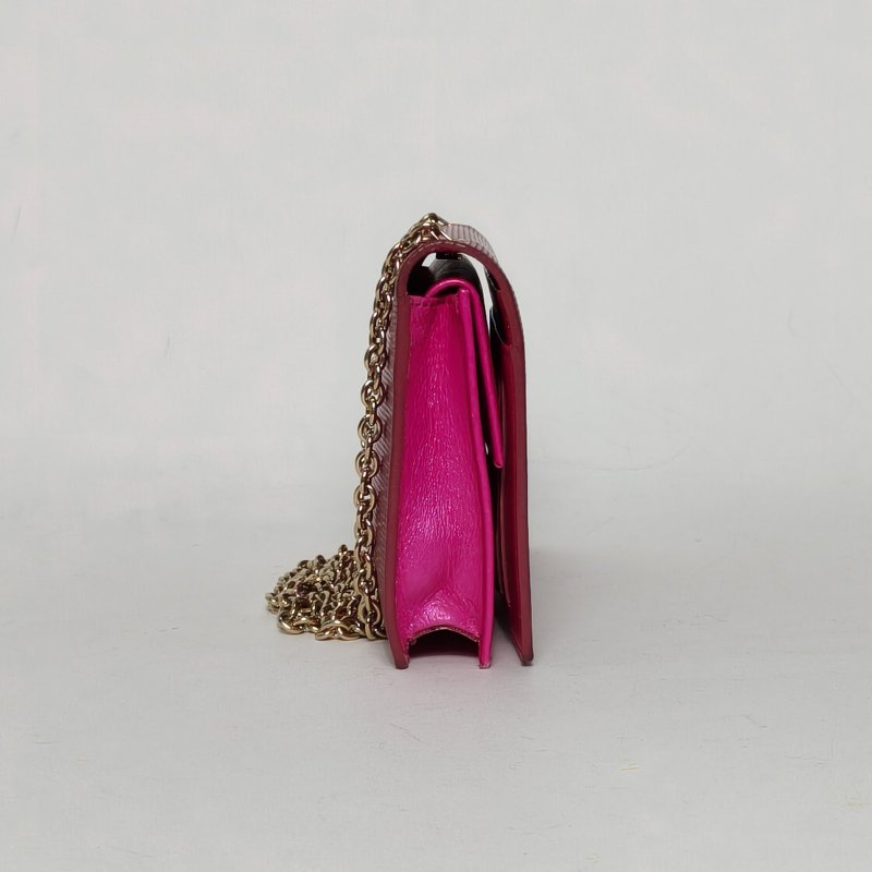 FENDI 玫紅牛皮鏈條包woc包肩背包-1