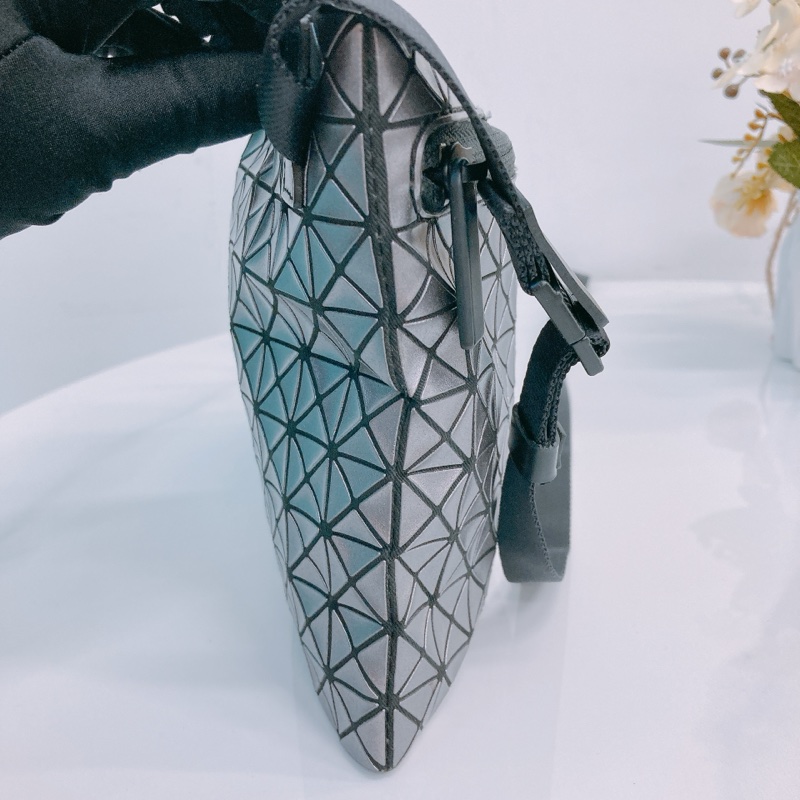 MS0373 BAO BAO ISSEY MIYAKE 經典格仔紋肩帶包包SHOULDER BAG PVC-2