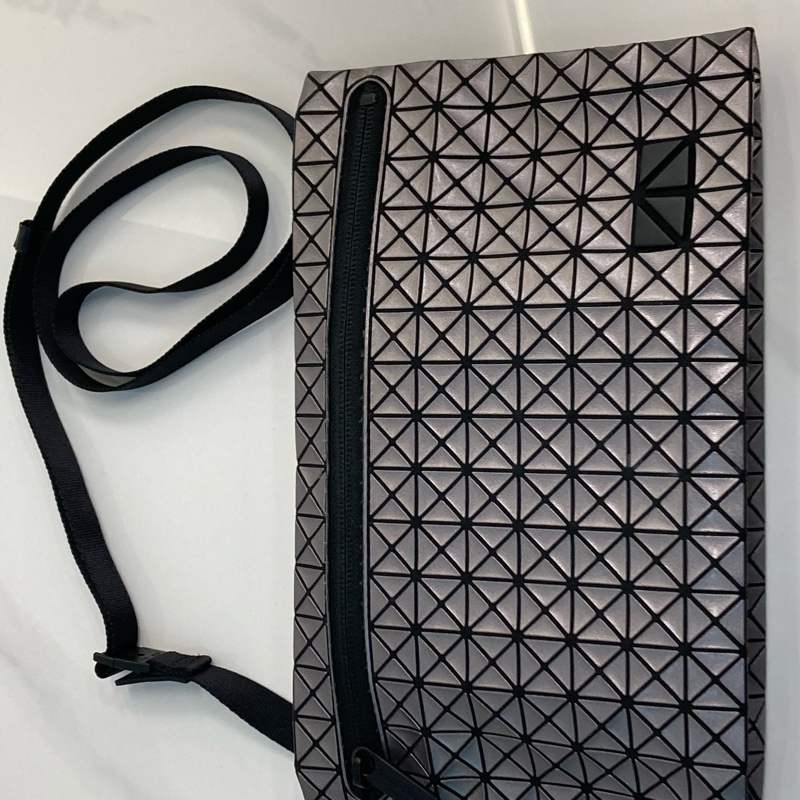 MS0373 BAO BAO ISSEY MIYAKE 經典格仔紋肩帶包包SHOULDER BAG PVC-16