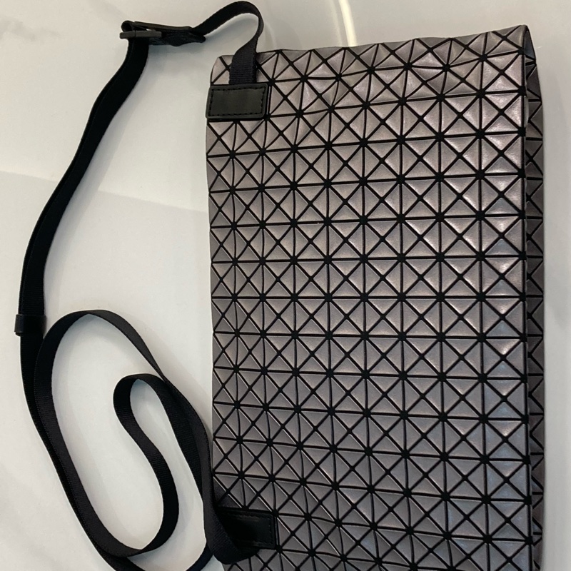 MS0373 BAO BAO ISSEY MIYAKE 經典格仔紋肩帶包包SHOULDER BAG PVC-19