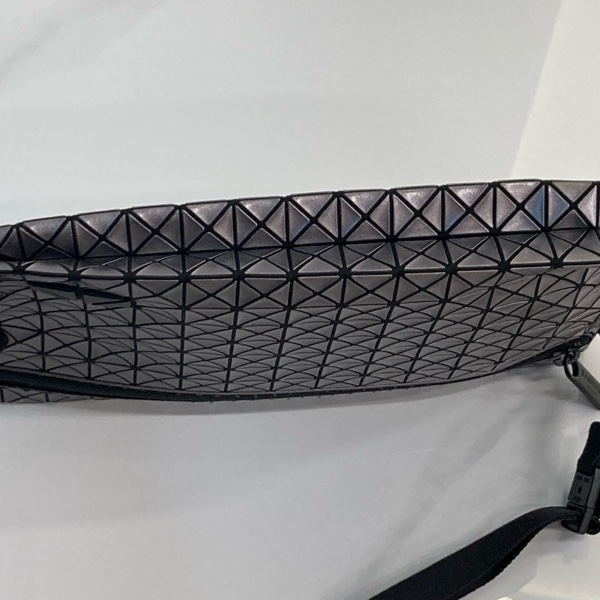 MS0373 BAO BAO ISSEY MIYAKE 經典格仔紋肩帶包包SHOULDER BAG PVC-26