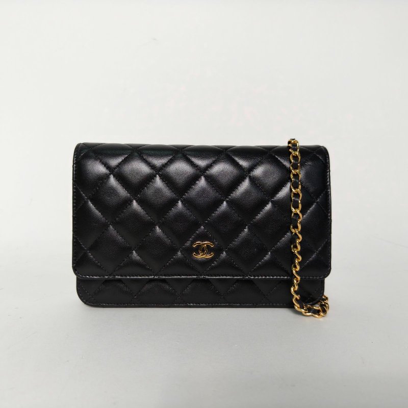 CHANEL CFWOC19黑色羊皮31開金扣肩背包-0