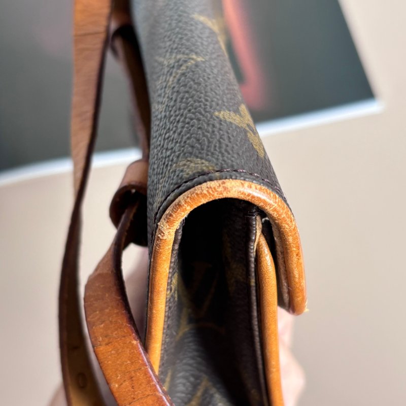 ::LOUIS VUITTON:: LV MONOGRAM FLORENTINE POCHETTE 經典佛羅倫斯腰包 XS 尺寸 櫃姐包-7