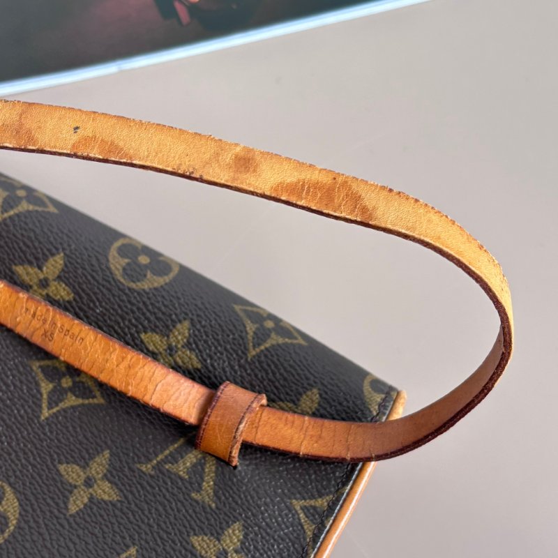 ::LOUIS VUITTON:: LV MONOGRAM FLORENTINE POCHETTE 經典佛羅倫斯腰包 XS 尺寸 櫃姐包-14