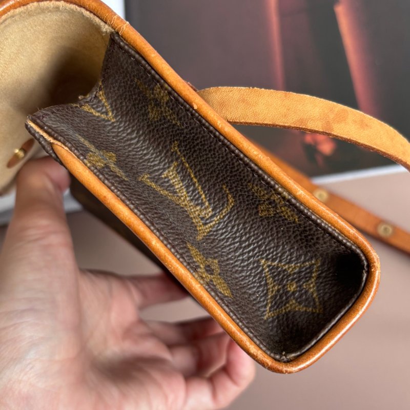 ::LOUIS VUITTON:: LV MONOGRAM FLORENTINE POCHETTE 經典佛羅倫斯腰包 XS 尺寸 櫃姐包-17