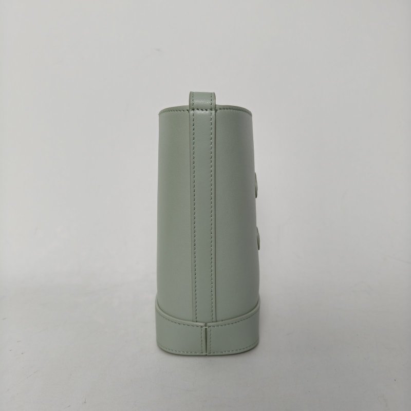 CELINE 淺綠色牛皮CuirTriomphe水桶包凱旋門肩背包-1