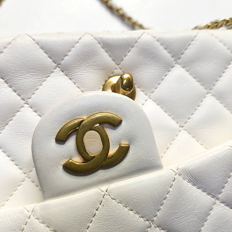 CHANEL CLASSIC FLAP 迷你 白色羊皮萎格紋絎縫大迷你單肩包斜挎包 金色五金 30開-7