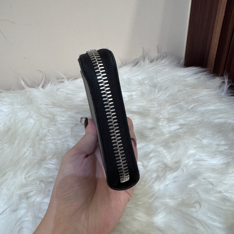 LV Zippy黑灰格直立拉鍊長夾-4