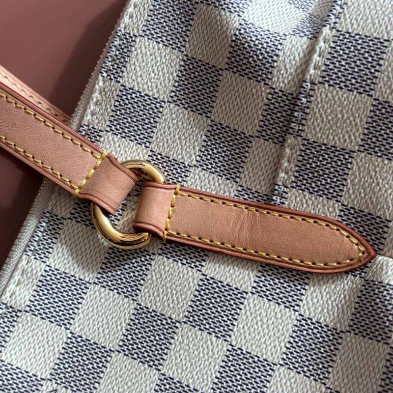 ::LOUIS VUITTON:: N41280 白色棋盤格 Damier Azur Totally PM 側背包-4