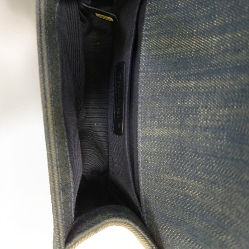 CHANEL BOY CHANEL WOC 灰色牛仔布絎縫V紋單肩包斜挎包 釕色五金 20開 可拆卸肩帶 9.8新-6