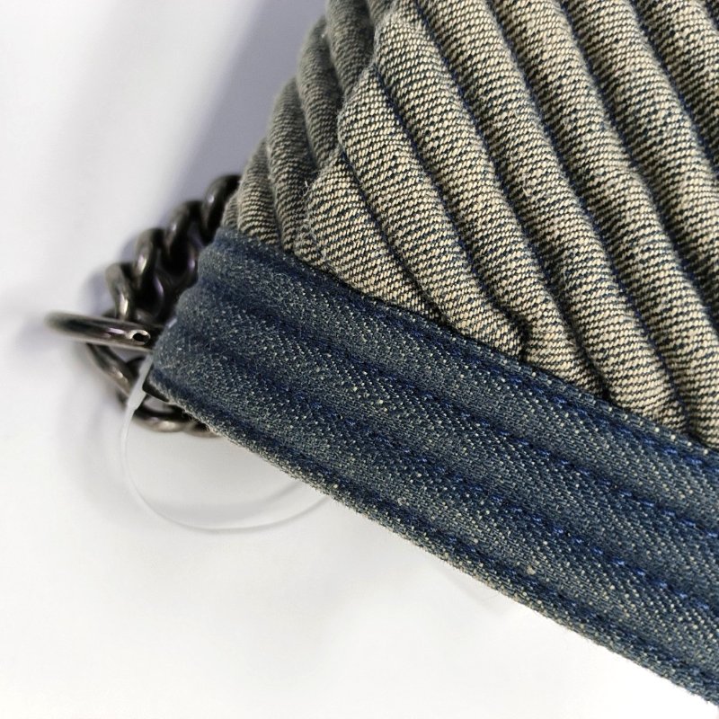 CHANEL BOY CHANEL WOC 灰色牛仔布絎縫V紋單肩包斜挎包 釕色五金 20開 可拆卸肩帶 9.8新-10