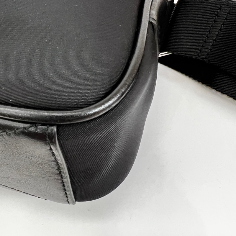 Burberry 黑尼龍橘印字樣Paddy肩斜背包-8