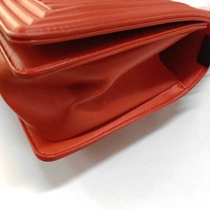 CHANEL BOY 中號 紅色牛皮V紋斜背包單肩包 釕色五金 20開 可拆式肩帶 9.8新-8