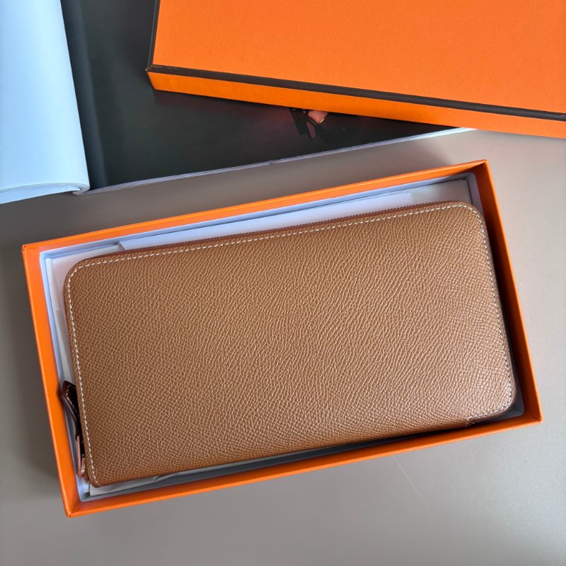 ::HERMES:: 金棕色內裡花園狗狗圖樣絲巾長夾 拉鍊長夾-1