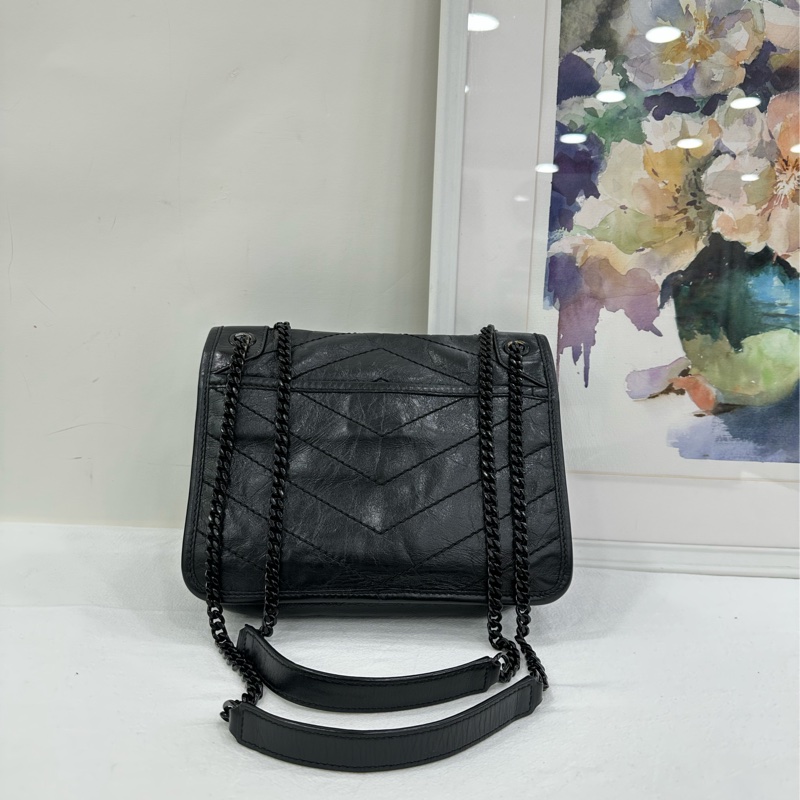 YSL聖羅蘭 黑銀niki 小號 斜挎單肩包 22年編碼 黑色油蠟皮 百搭耐用 尺寸：21x6x19-1