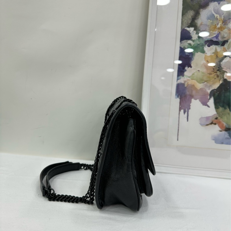 YSL聖羅蘭 黑銀niki 小號 斜挎單肩包 22年編碼 黑色油蠟皮 百搭耐用 尺寸：21x6x19-2