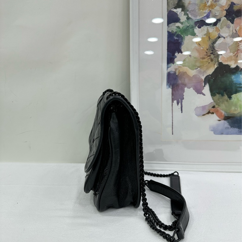 YSL聖羅蘭 黑銀niki 小號 斜挎單肩包 22年編碼 黑色油蠟皮 百搭耐用 尺寸：21x6x19-3