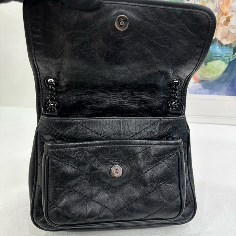 YSL聖羅蘭 黑銀niki 小號 斜挎單肩包 22年編碼 黑色油蠟皮 百搭耐用 尺寸：21x6x19-6