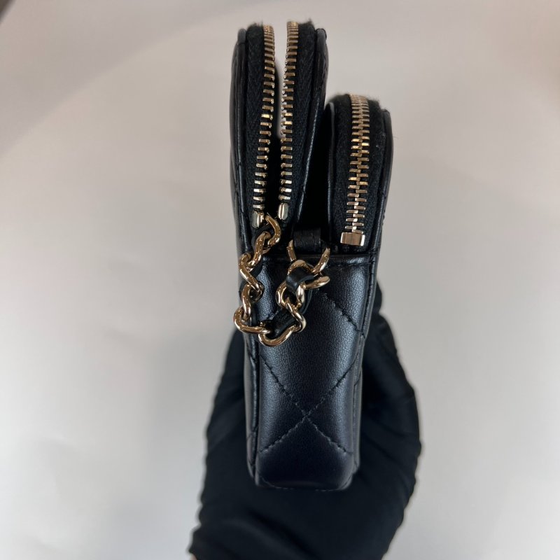 CHANEL 季節款拉鍊雙層WOC 羊皮黑晶片款-3