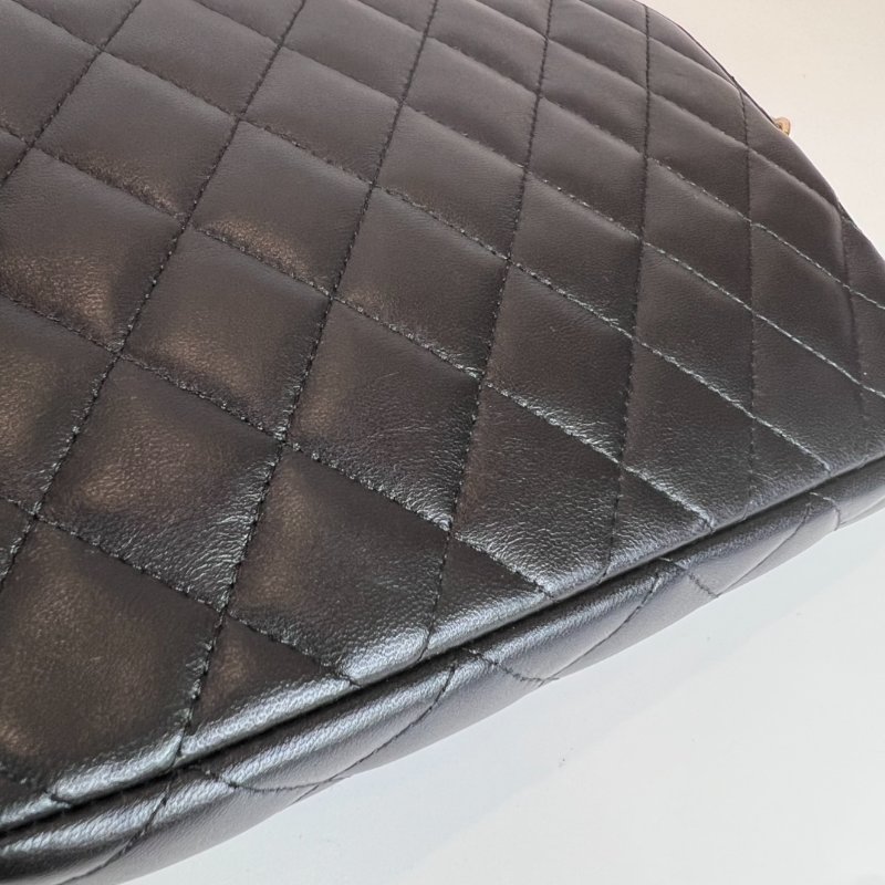 CHANEL 季節款拉鍊雙層WOC 羊皮黑晶片款-8