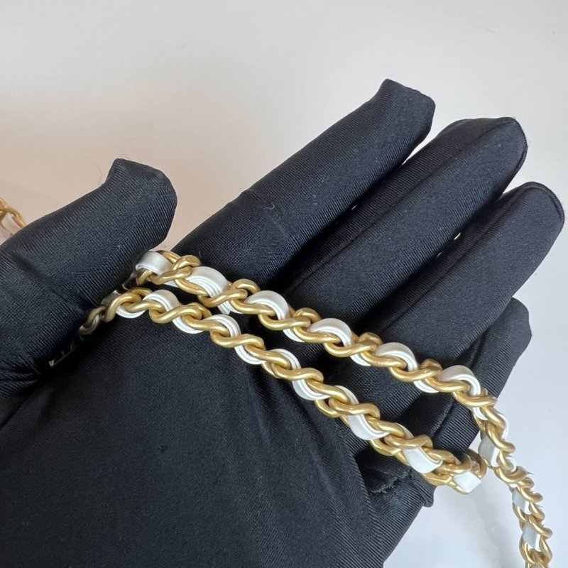 CHANEL CF 珍珠鍊方胖側肩包 白羊皮AS4986/晶片款-9