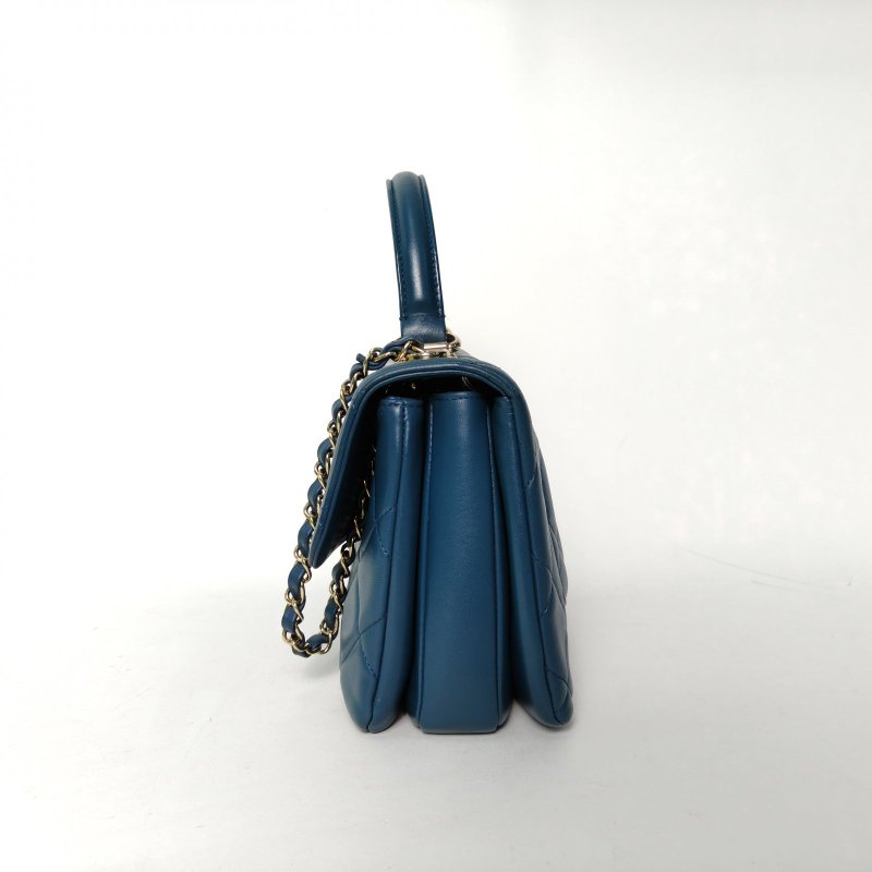 CHANEL TrendyCC手提風琴包小號25藍色羊皮23開金扣肩背包-3