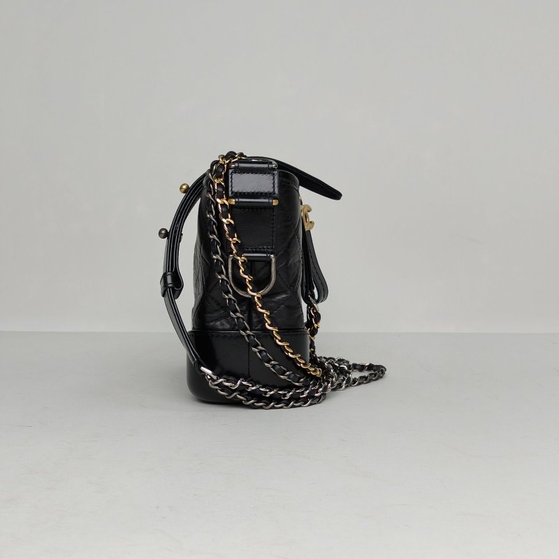 CHANEL GABRIELLE流浪小號20黑色牛皮晶片開金銀扣肩背包-3