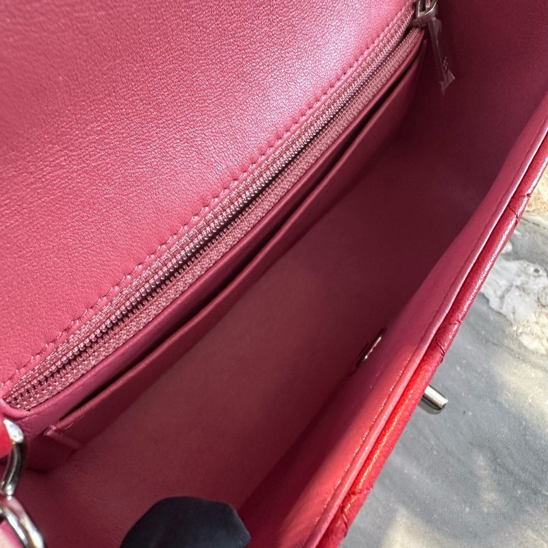 Chanel 限量已絕版 情人節滿鑽徽章款粉色羊皮CF大mini  肩背包斜背包-4