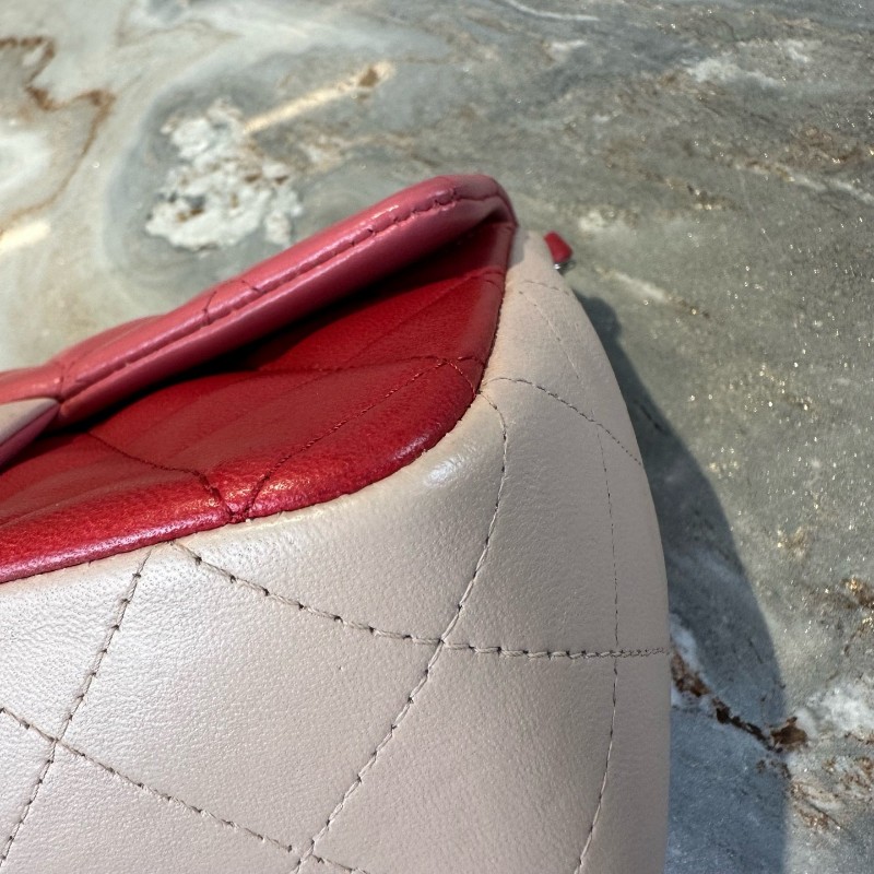 Chanel 限量已絕版 情人節滿鑽徽章款粉色羊皮CF大mini  肩背包斜背包-11