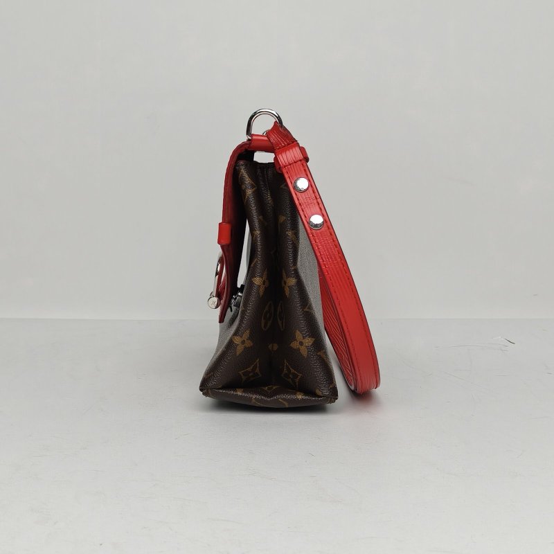 LOUIS VUITTON SAINTMICHEL翻蓋信封包拼紅色PVC/EPI水波紋牛皮2017老花肩背包-1