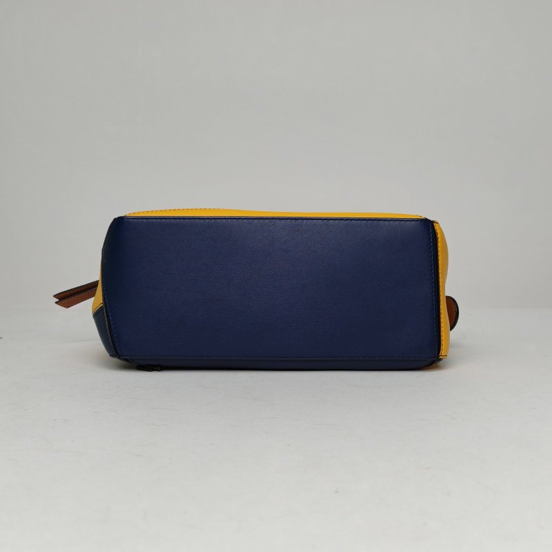 LOEWE Puzzle24幾何包小號拼色牛皮肩背包-4