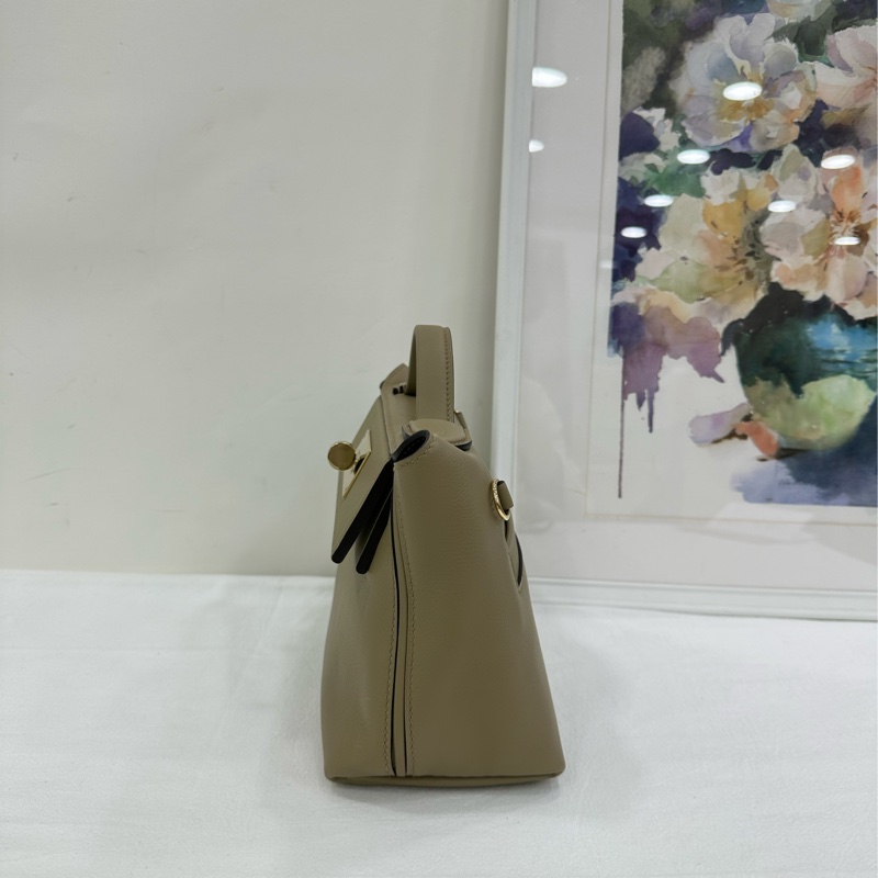 Hermes 8Q馬爾法米金扣 mini 2424，W刻，evercolor，閒置成色 有購證-4