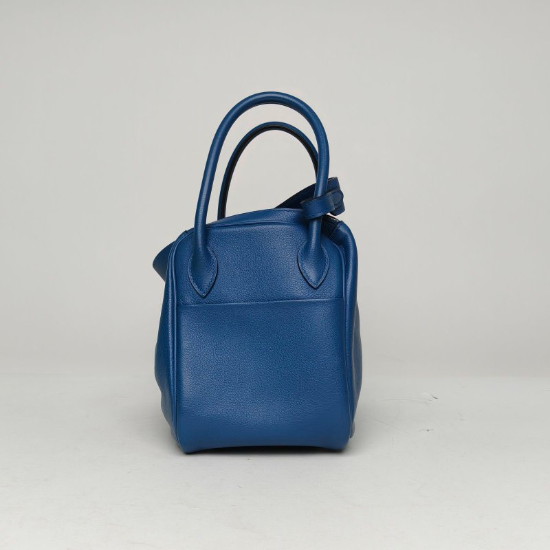 HERMES Lindy267E明藍色EC皮X刻銀扣肩背包-1
