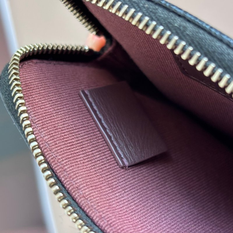 ::CHANEL:: 香奈兒 黑金荔枝牛皮吐司零錢包 卡包-15