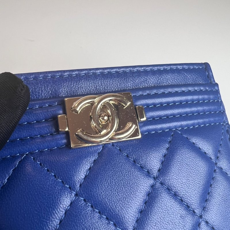 全新品 CHANEL BOY銀扣菱格紋卡夾藍羊皮29開-9