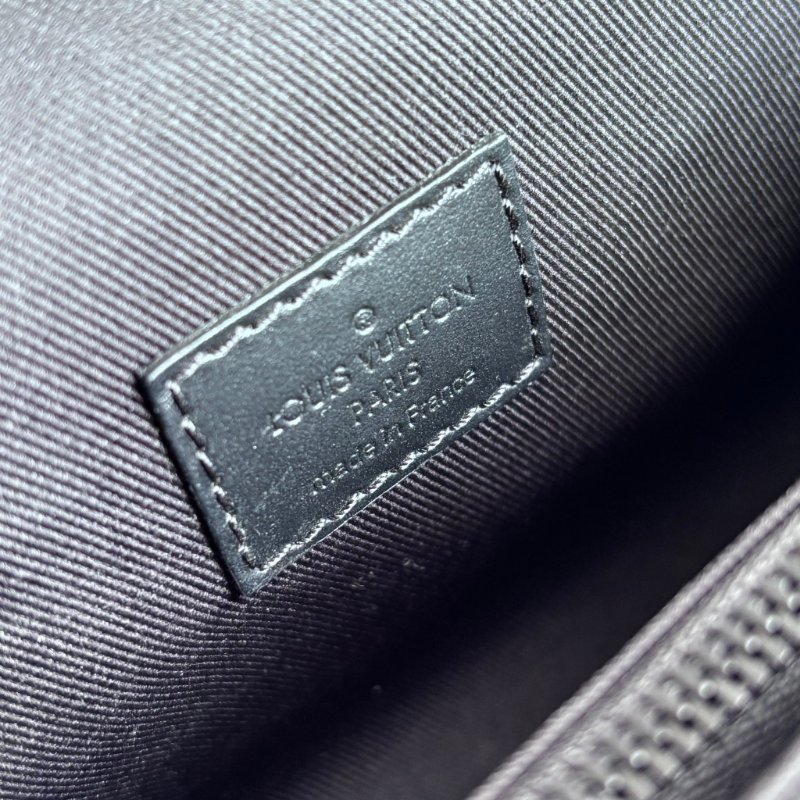 ::LOUIS VUITTON:: LV M81783 Steamer 黑色花紋方型箱包 斜背包 男包-17