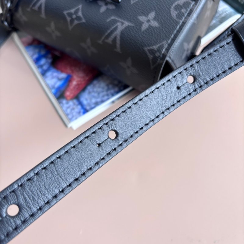 ::LOUIS VUITTON:: LV M81783 Steamer 黑色花紋方型箱包 斜背包 男包-25